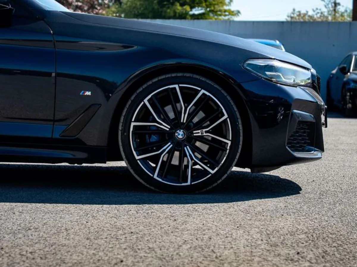 BMW 5-Series 520D M Sport 5SMA 4DR Auto *PRO PACK* - Image 3