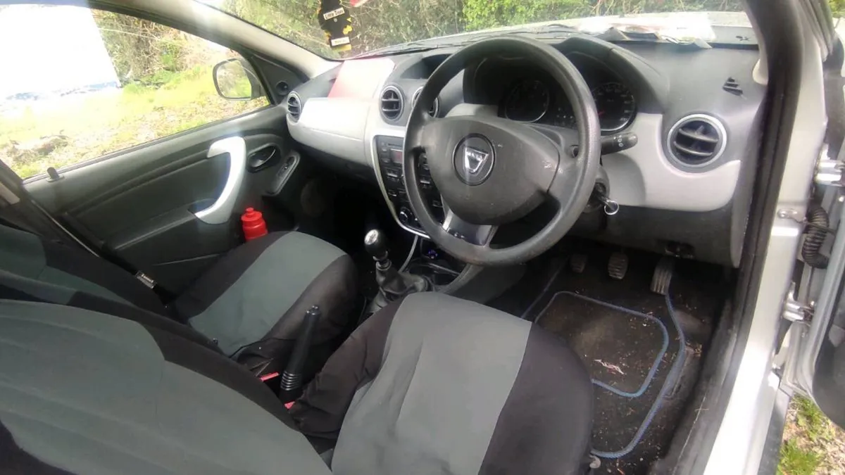 2014 Dacia Duster NCT 5-27 -198k +Taxed - Image 3