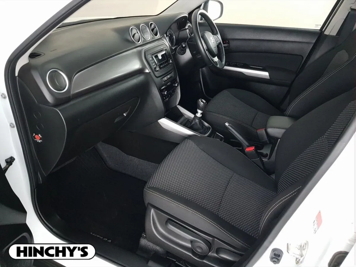 Suzuki Vitara 1.4 Hybrid SZ4 MT - Image 4