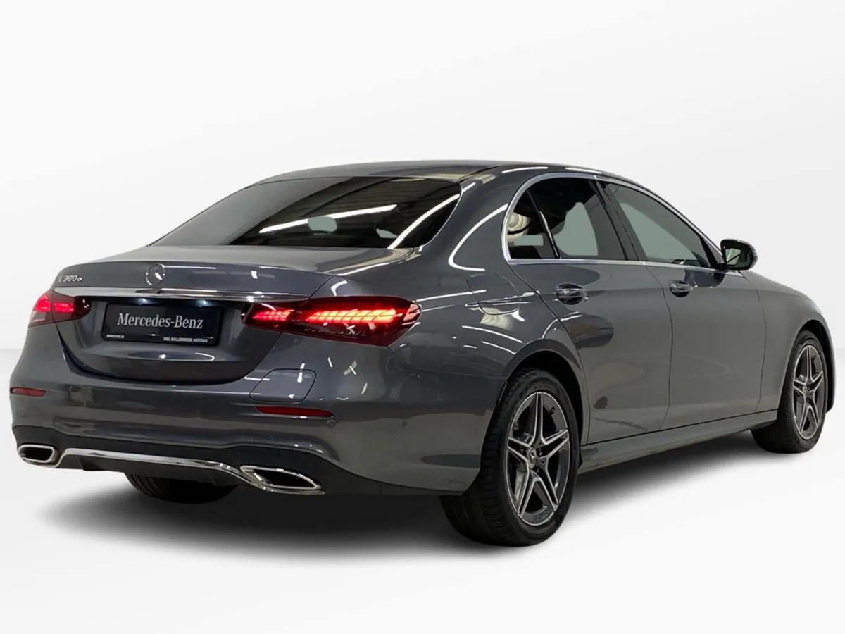 Mercedes-Benz E-Class E 300 e PHEV AMG Line - Image 4