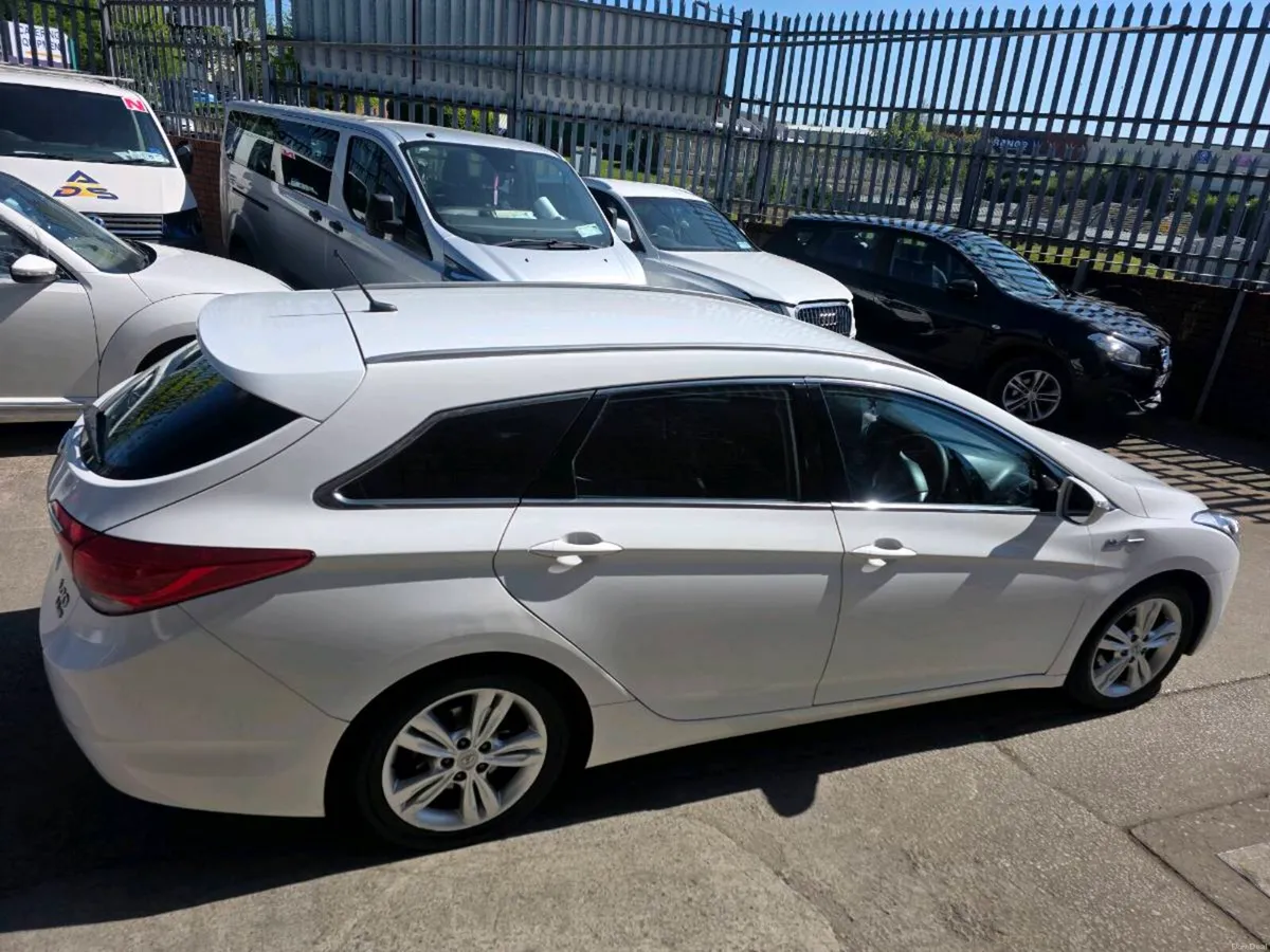 Hyundai I40 2013 1.7D NCT 02/27 - Image 4