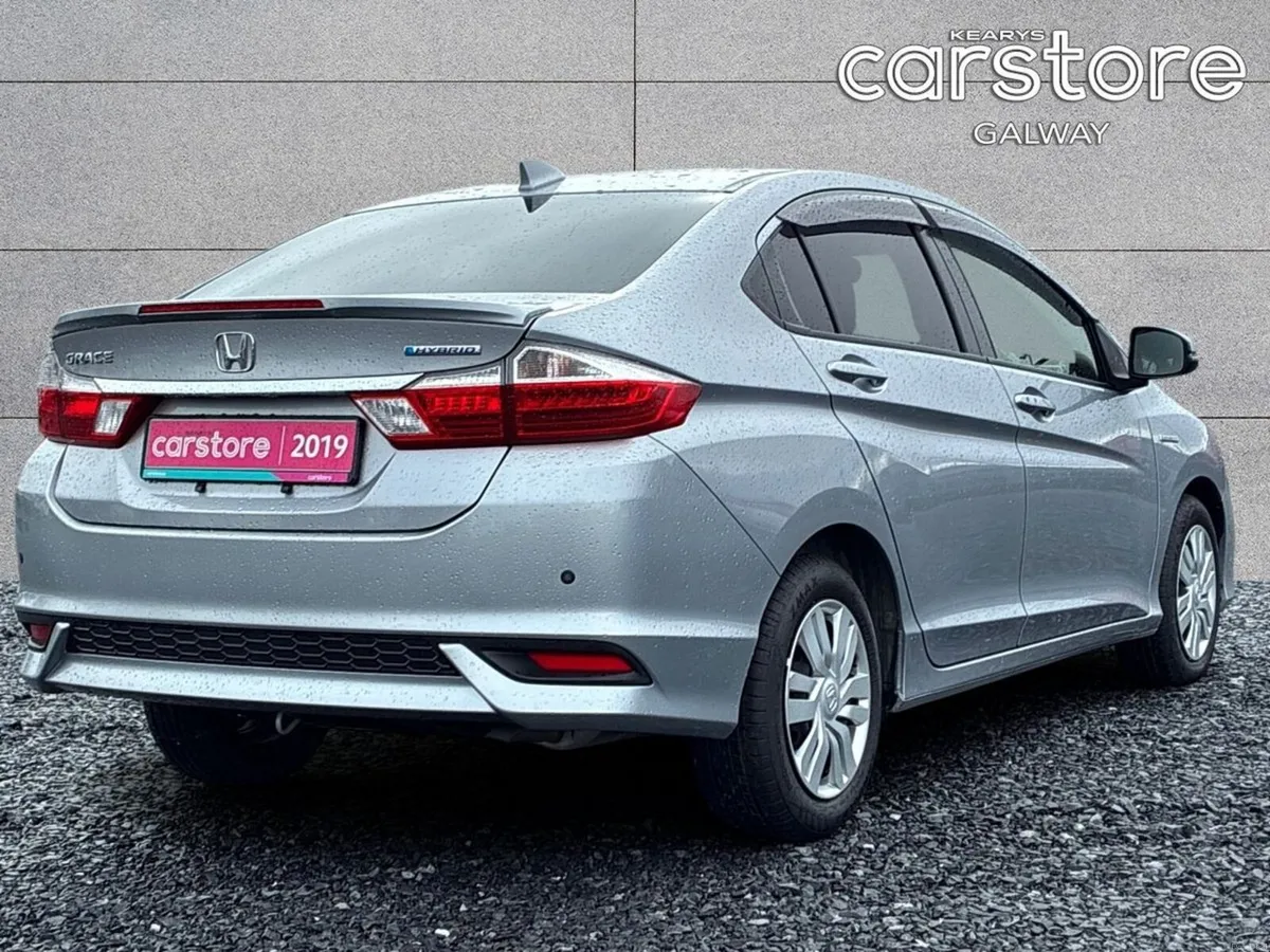 Honda Grace Hybrid 1.5 AUTO Silver - Image 3