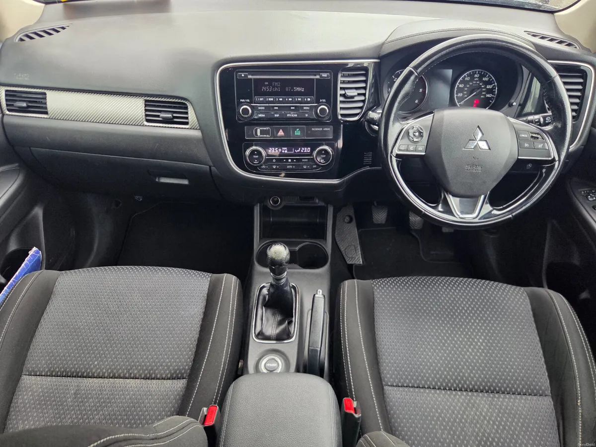 Mitsubishi Outlander 2016 - Image 4
