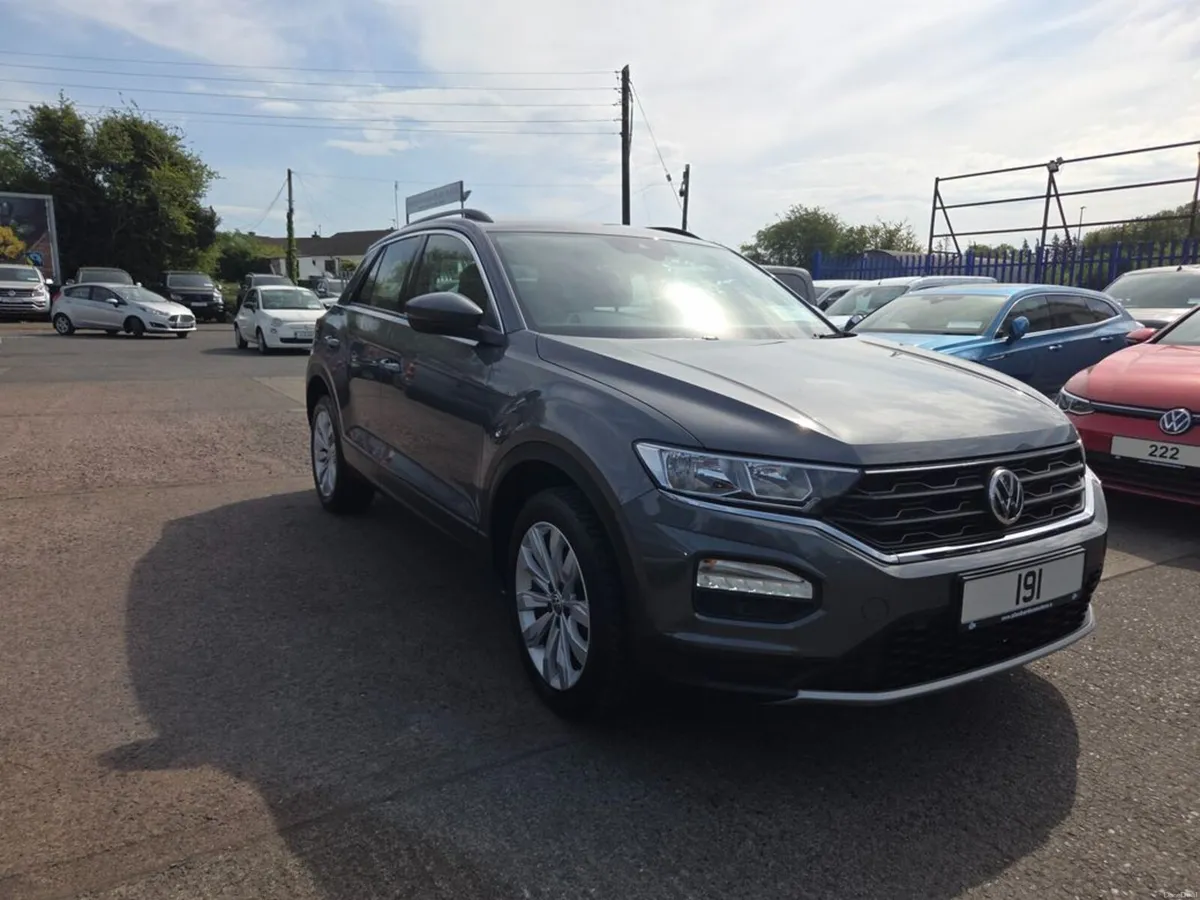 Volkswagen T-Roc SE TDI - Image 2