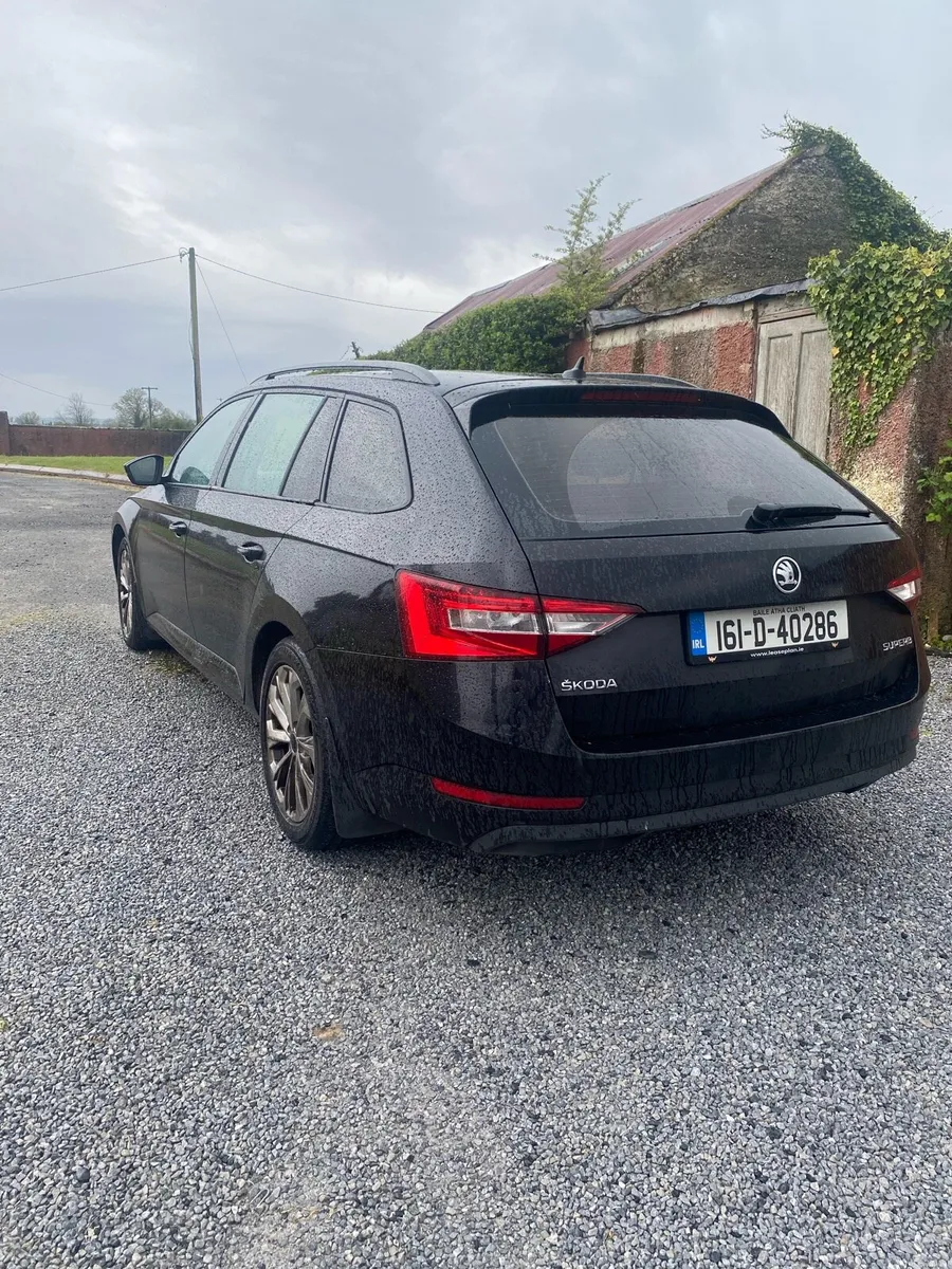 Skoda Superb - Image 3
