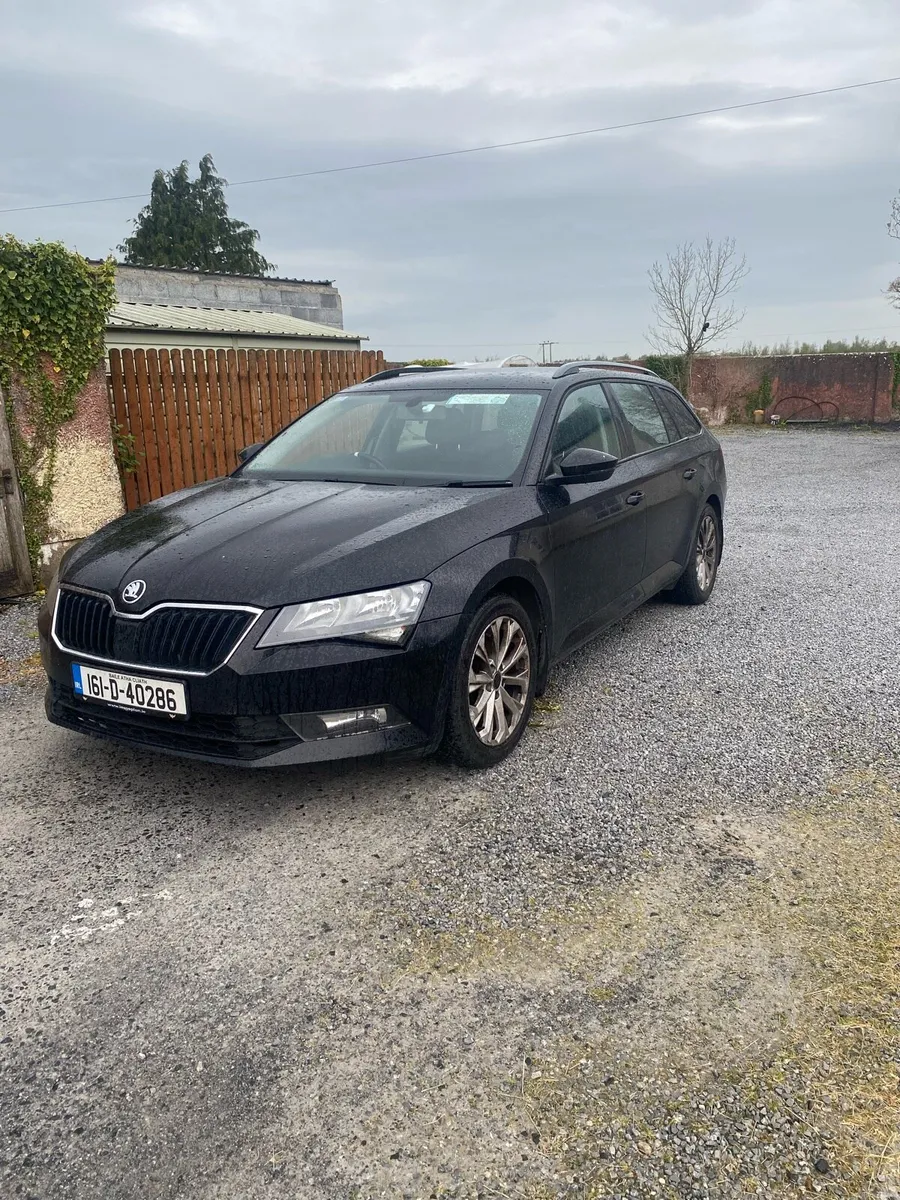 Skoda Superb - Image 2