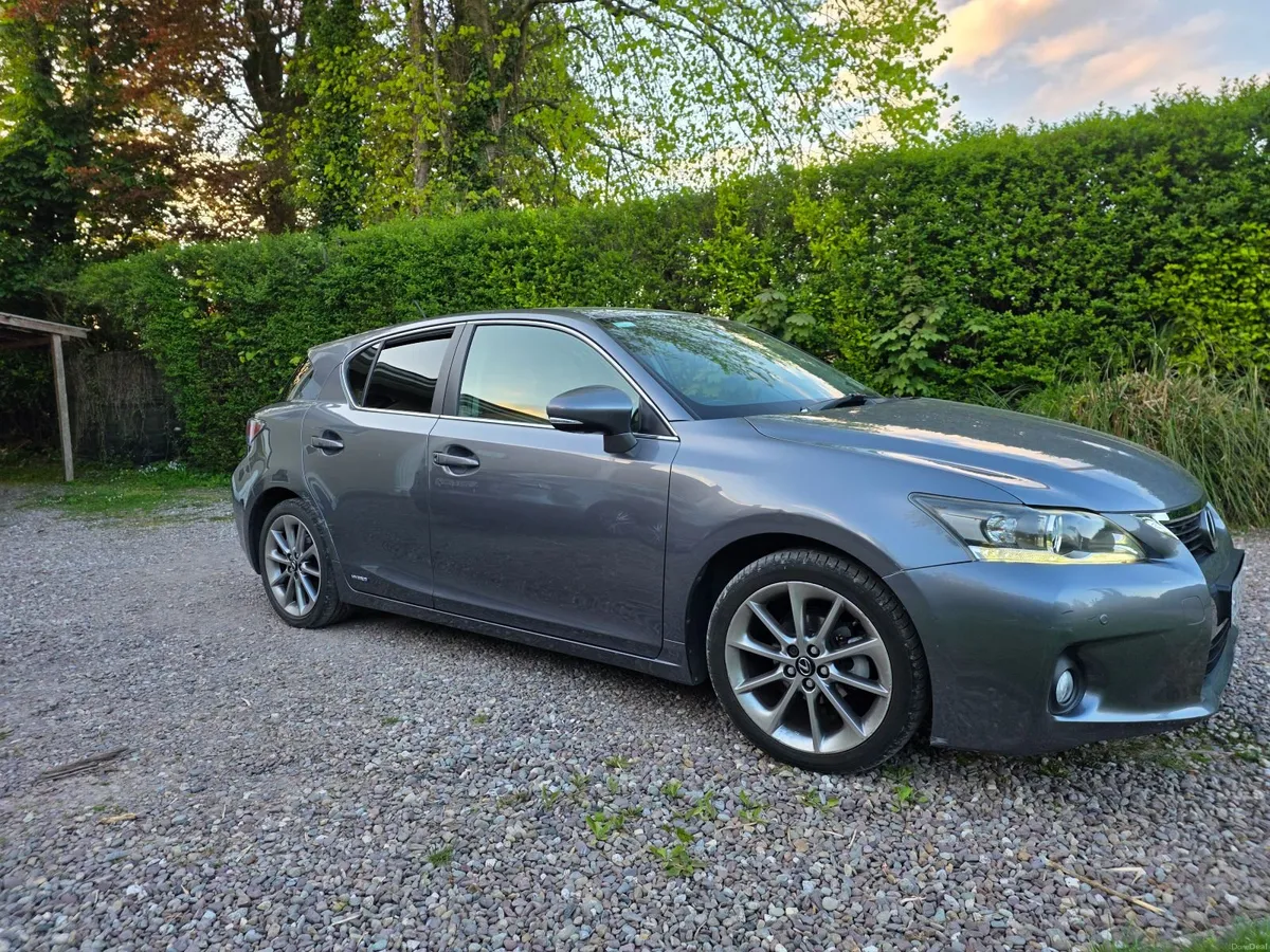 Lexus CT 2014 - Image 1