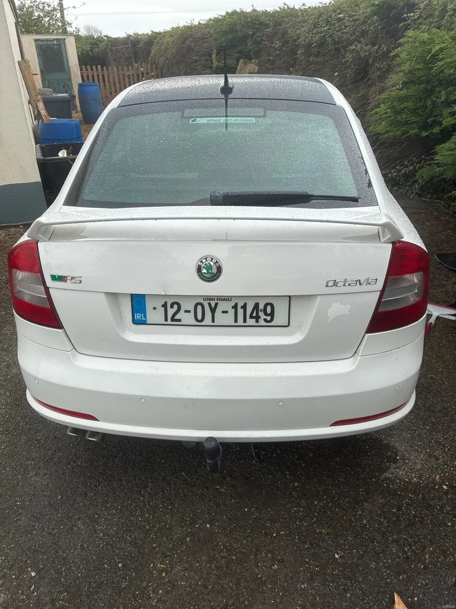 Rare 2012 white skoda Octavia VRs with black roof - Image 4