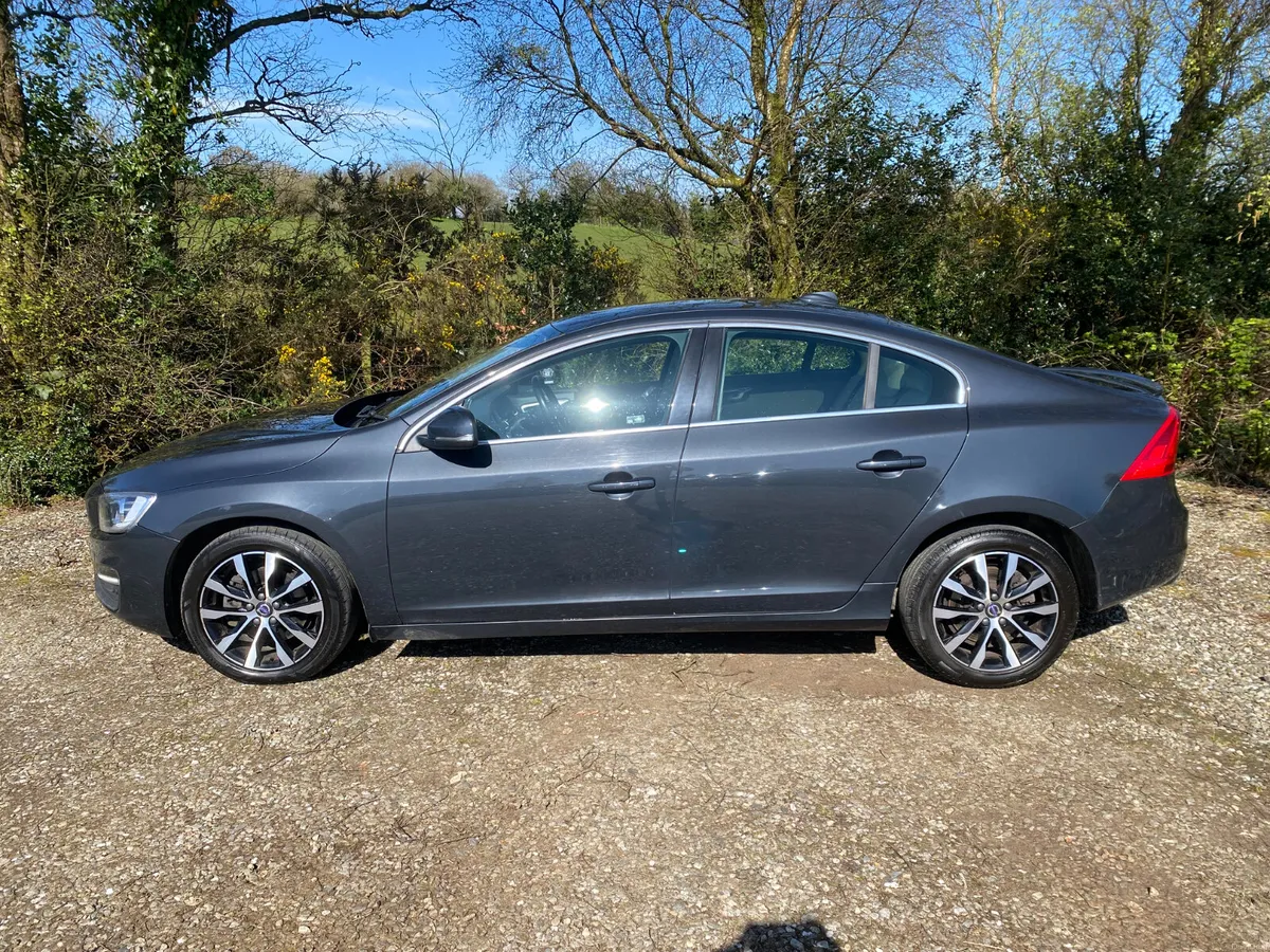 182 Volvo S60 SE 2.0L D FSH,  NCT 29/07/28 - Image 5