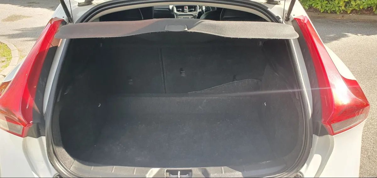 Volvo V40 Lux se 2014 passed nct today - Image 2