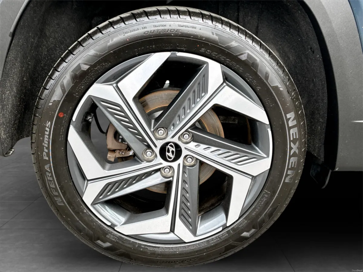 Hyundai Tucson Executive Plus 1.6 Hybrid - Image 6