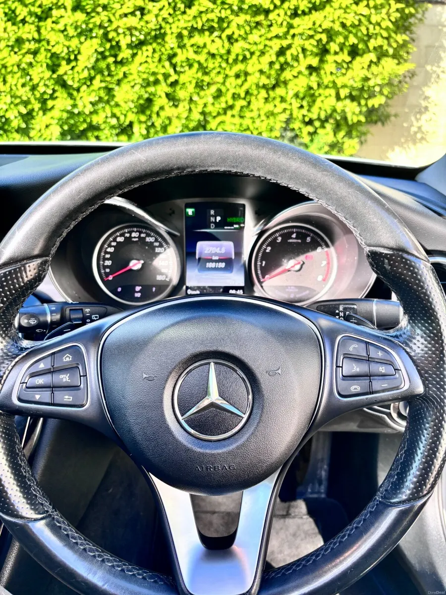 Mercedes-Benz C-Class 2016 - Image 4