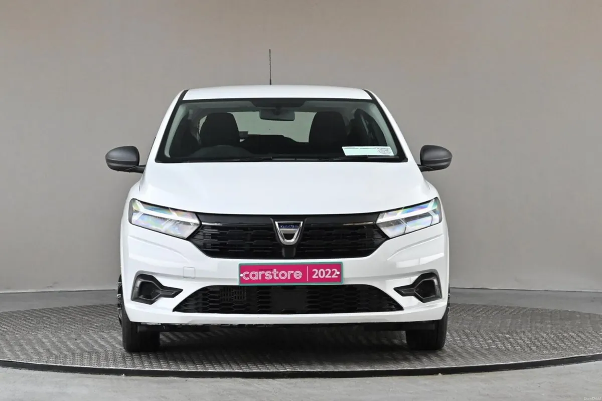 Dacia Sandero 1.0 TCE ESSENTIAL 90BHP 5SPD NBI - Image 2