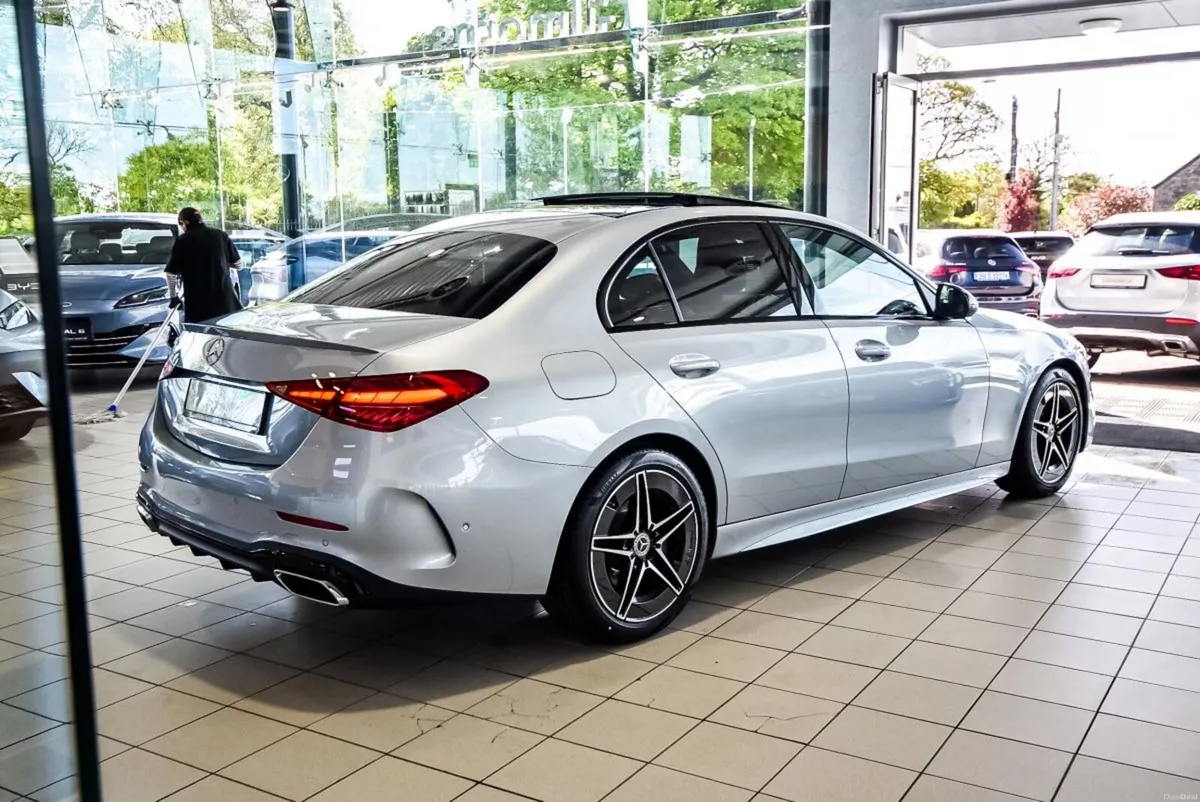 Mercedes-Benz C-Class C200d AMG Night Pack Pan Roo - Image 3