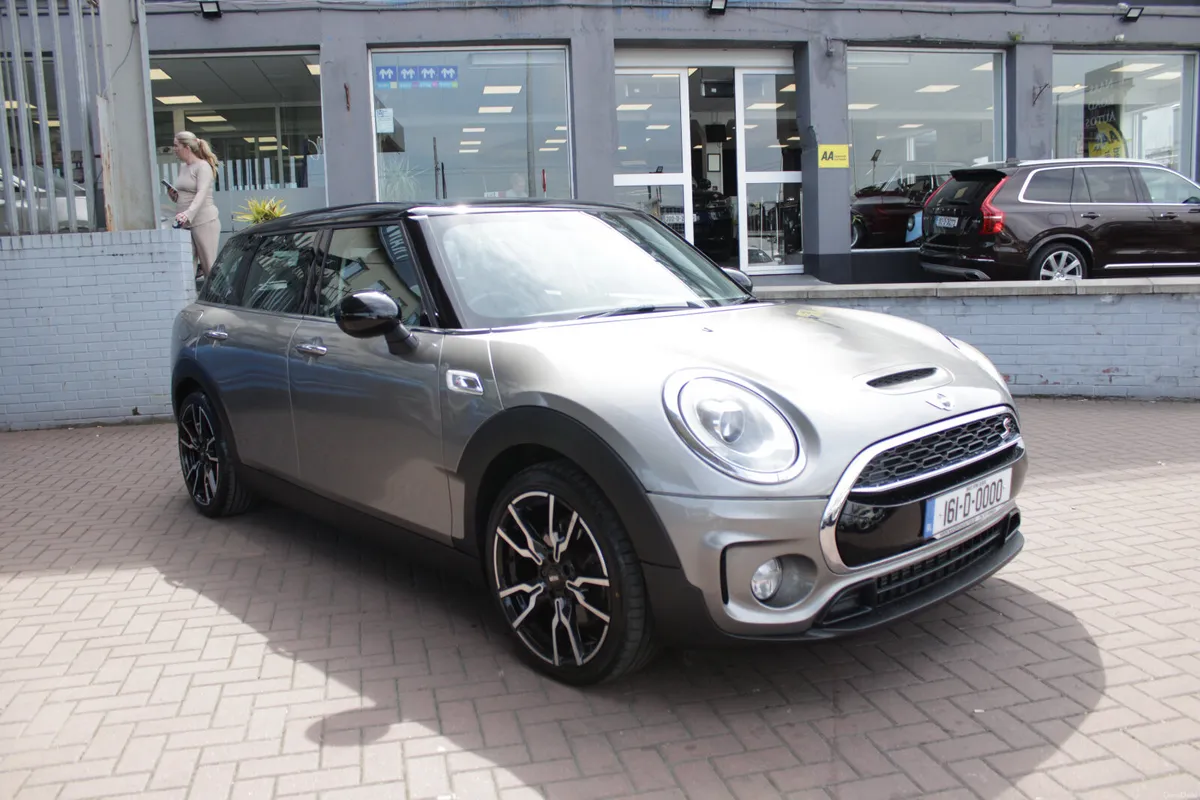 2016 MINI CLUBMAN SD 6DR AUTO HATCHBACK - Image 1