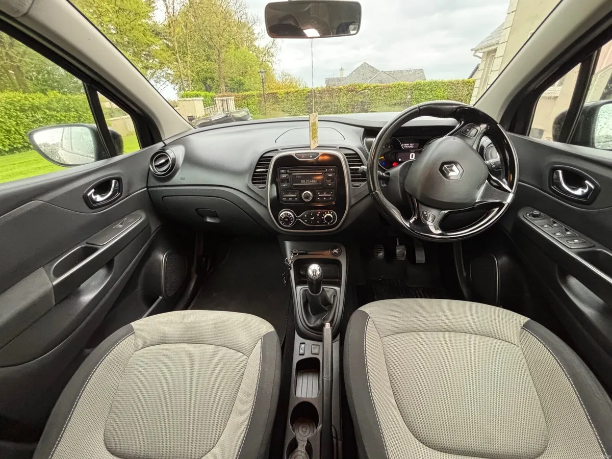 Renault Captur 2015 - Image 2