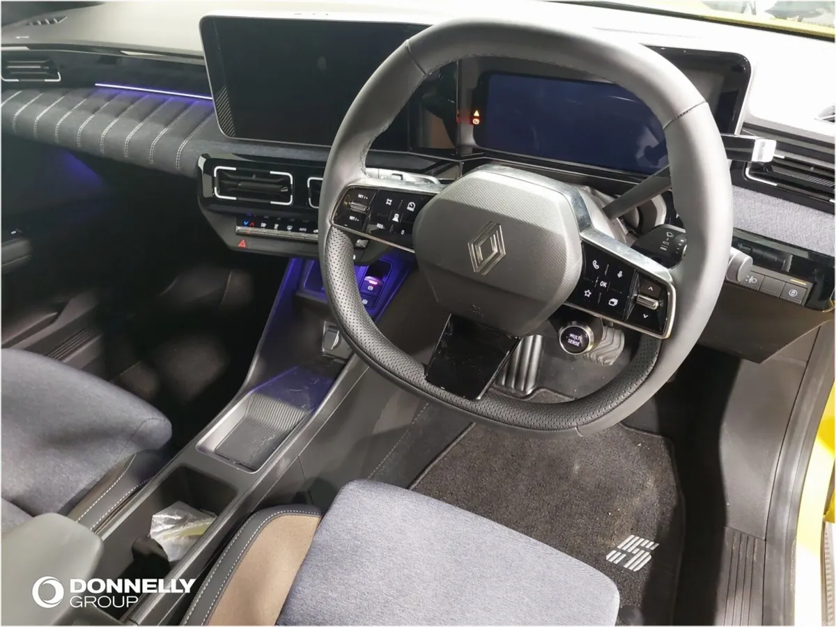 Renault 5 E-Tech Hatchback Techno - Image 4