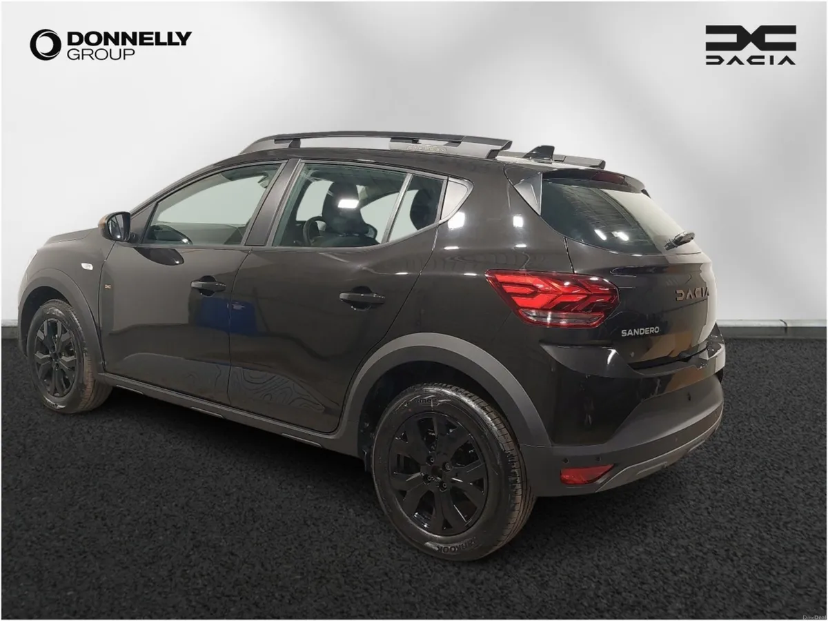 Dacia Sandero Stepway Hatchback Extreme - Image 2