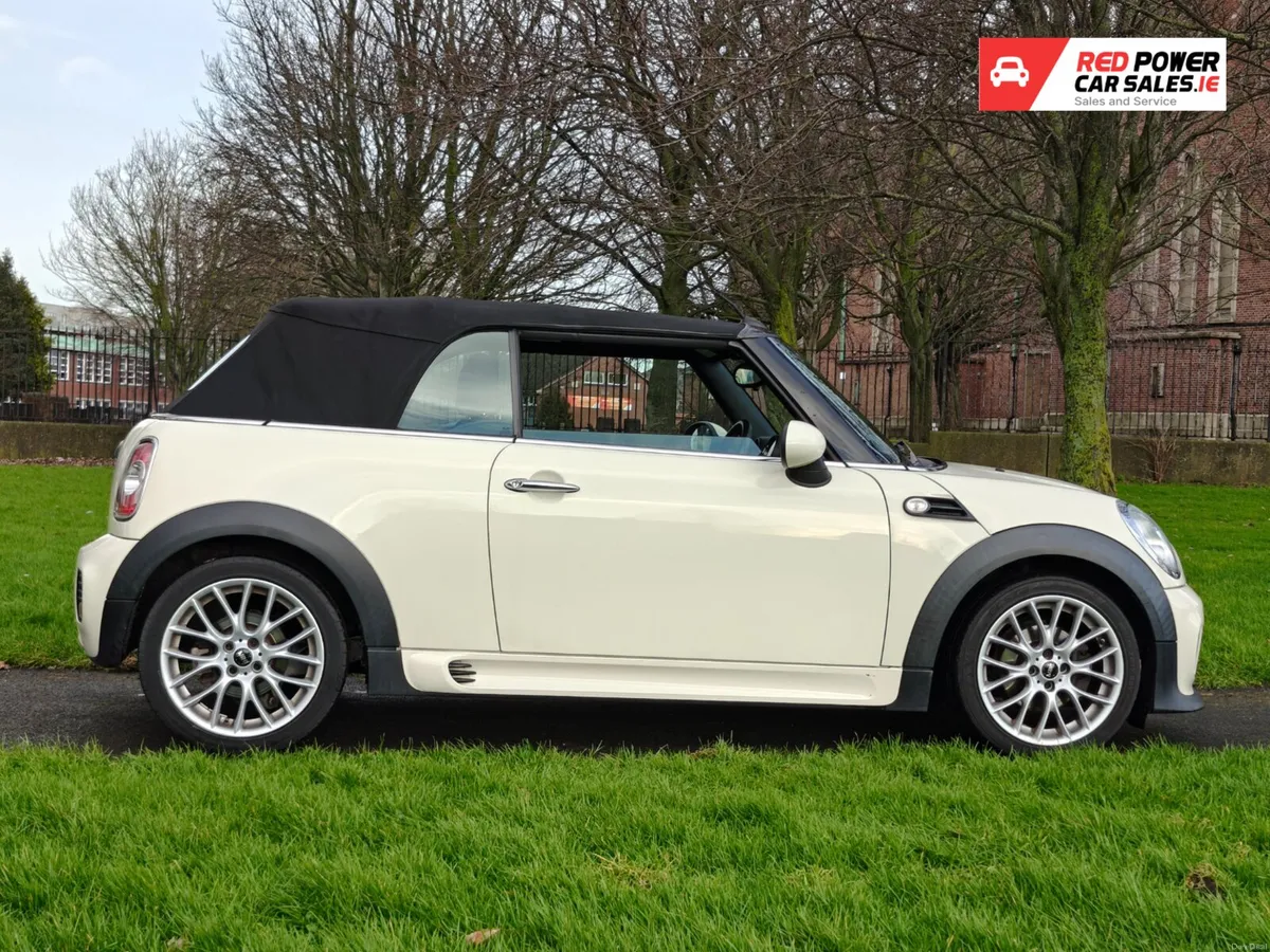 2015 Mini One Convertible Low Kms - Image 3