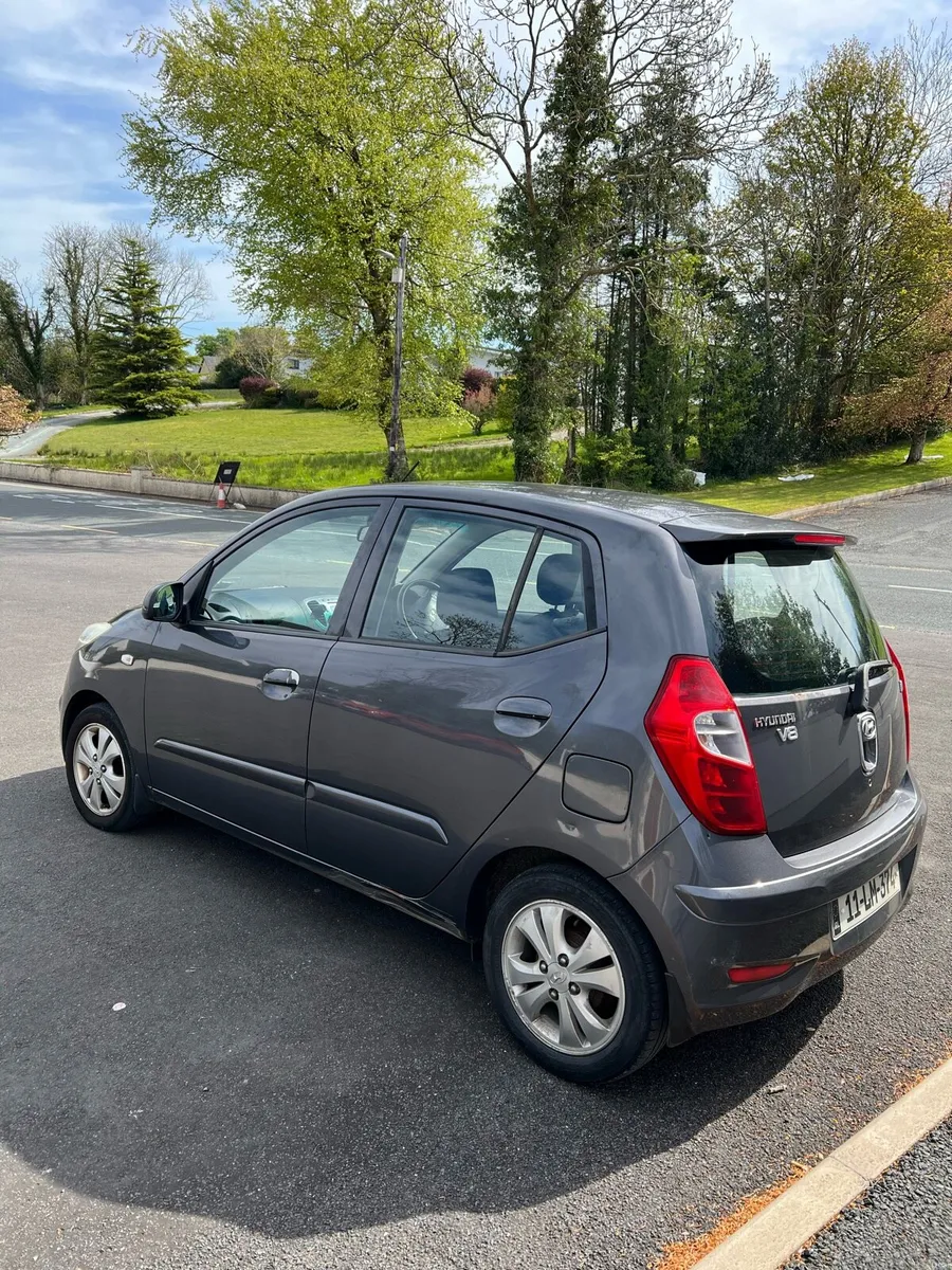 Car - Image 4