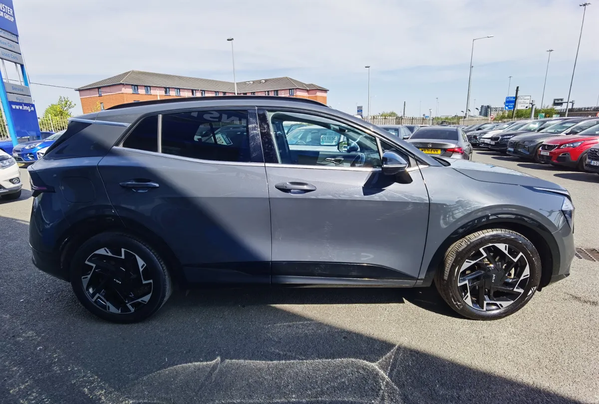KIA SPORTAGE 1.6 GT-LINE 4X4 AUTOMATIC PHEV - Image 4