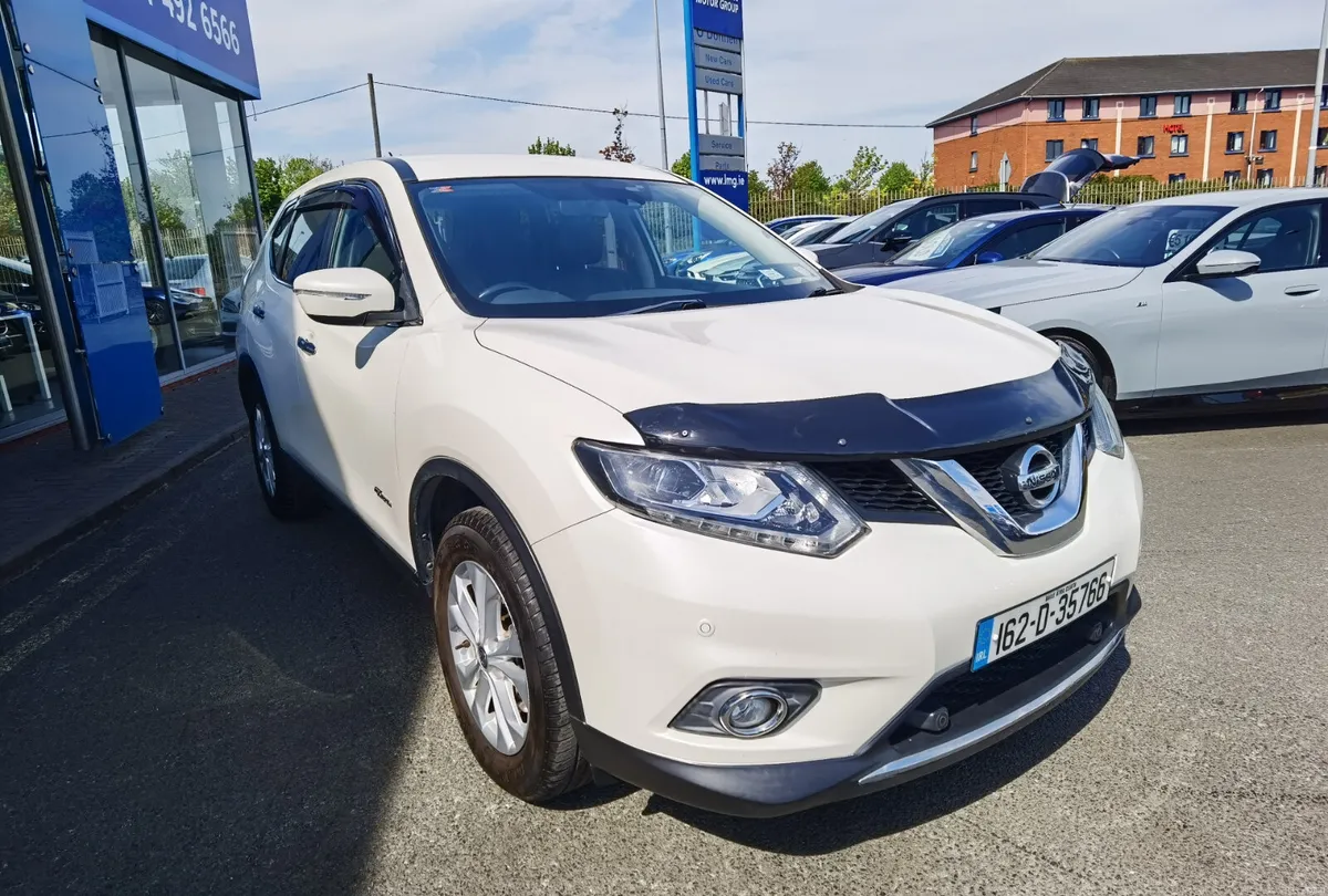 NISSAN X-TRAIL 2.0 4X4 AUTOMATIC PETROL HYBRID - Image 3