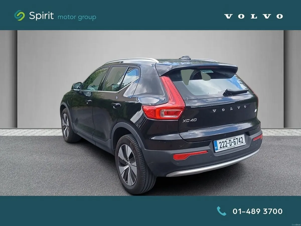 Volvo XC40 T4 211hp "Plug In Hybrid" Family Pack, - Image 3
