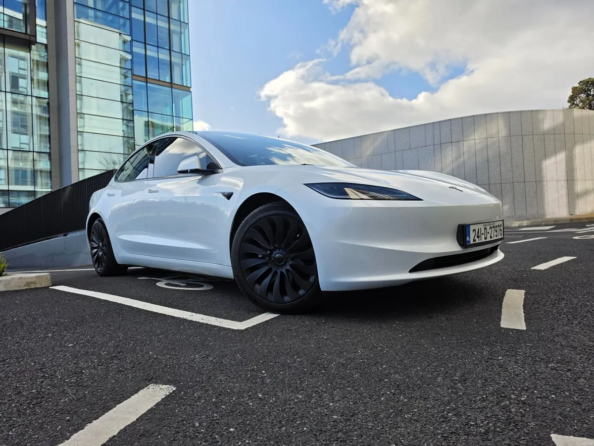 Tesla Model 3 - 2024 - RWD - Image 1