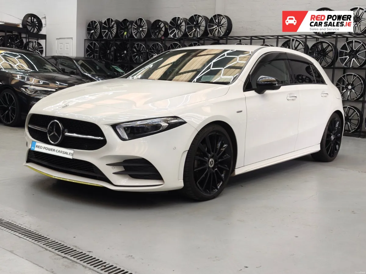 2018 Mercedes-Benz A180  Edition 1 - Image 2