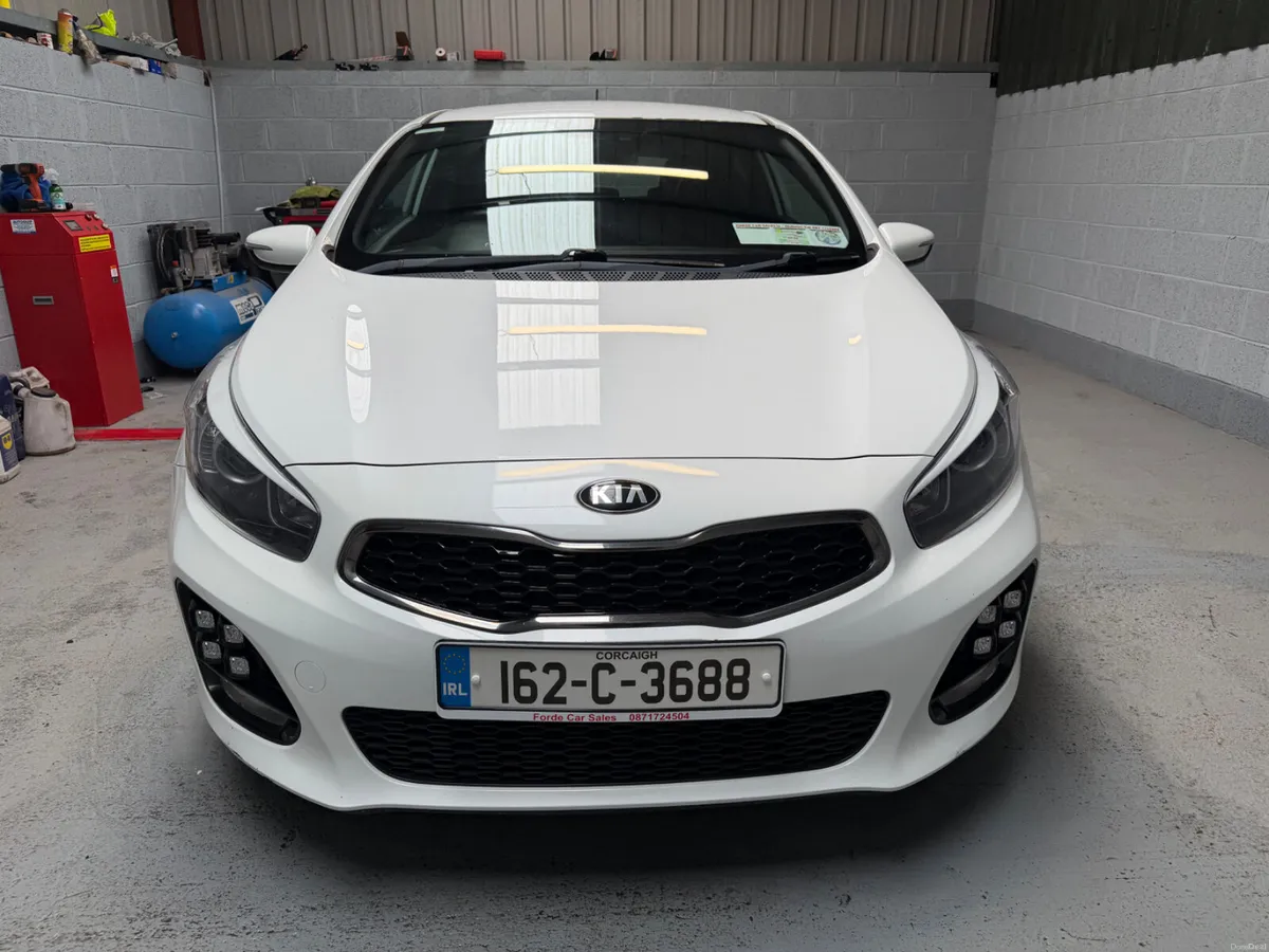 Kia Ceed 2016 - Image 2