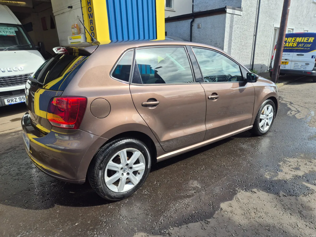 Volkswagen Polo 2013 - Image 2