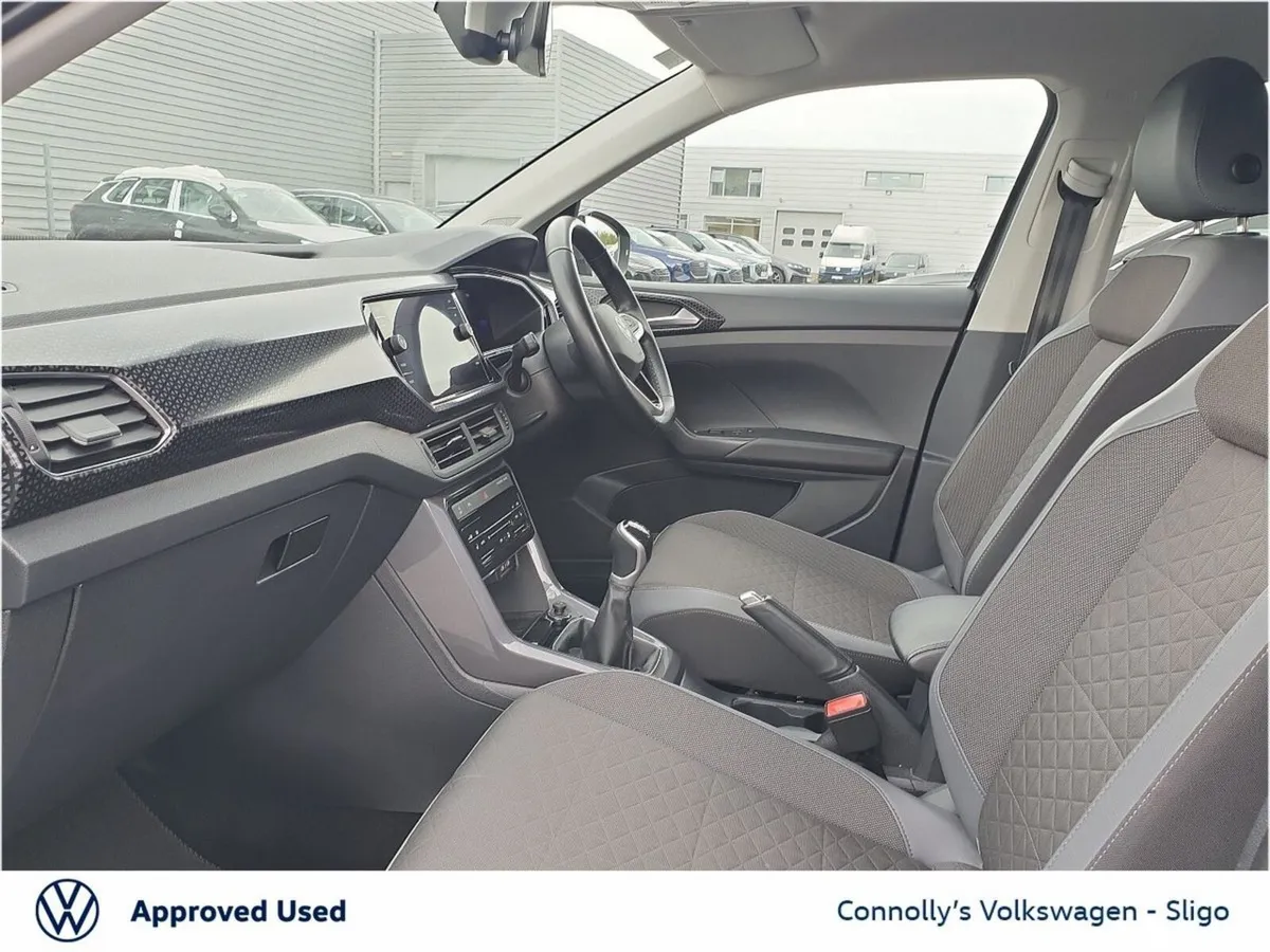 Volkswagen T-Cross STYLE 1.0 TSI 110HP - Image 4