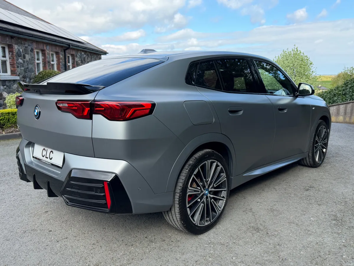 2024 BMW iX2 ED20 M Sport Frozen Grey Big Spec - Image 4