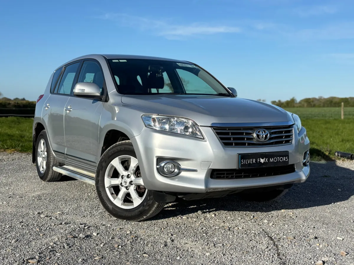 • 2010 Toyota RAV4 2.0 D-4D 4x4 - 1 Owner - Image 1