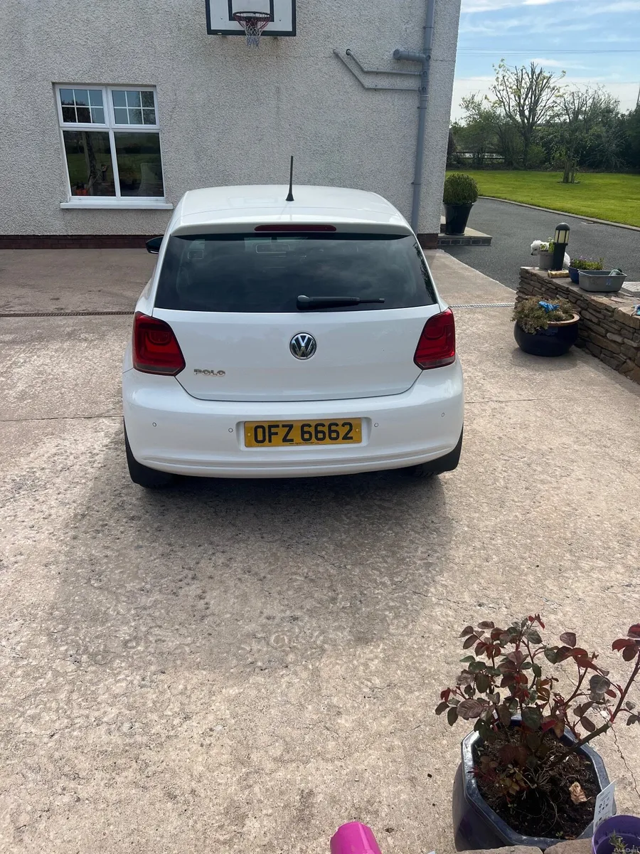 Volkswagen Polo 2013 - Image 2