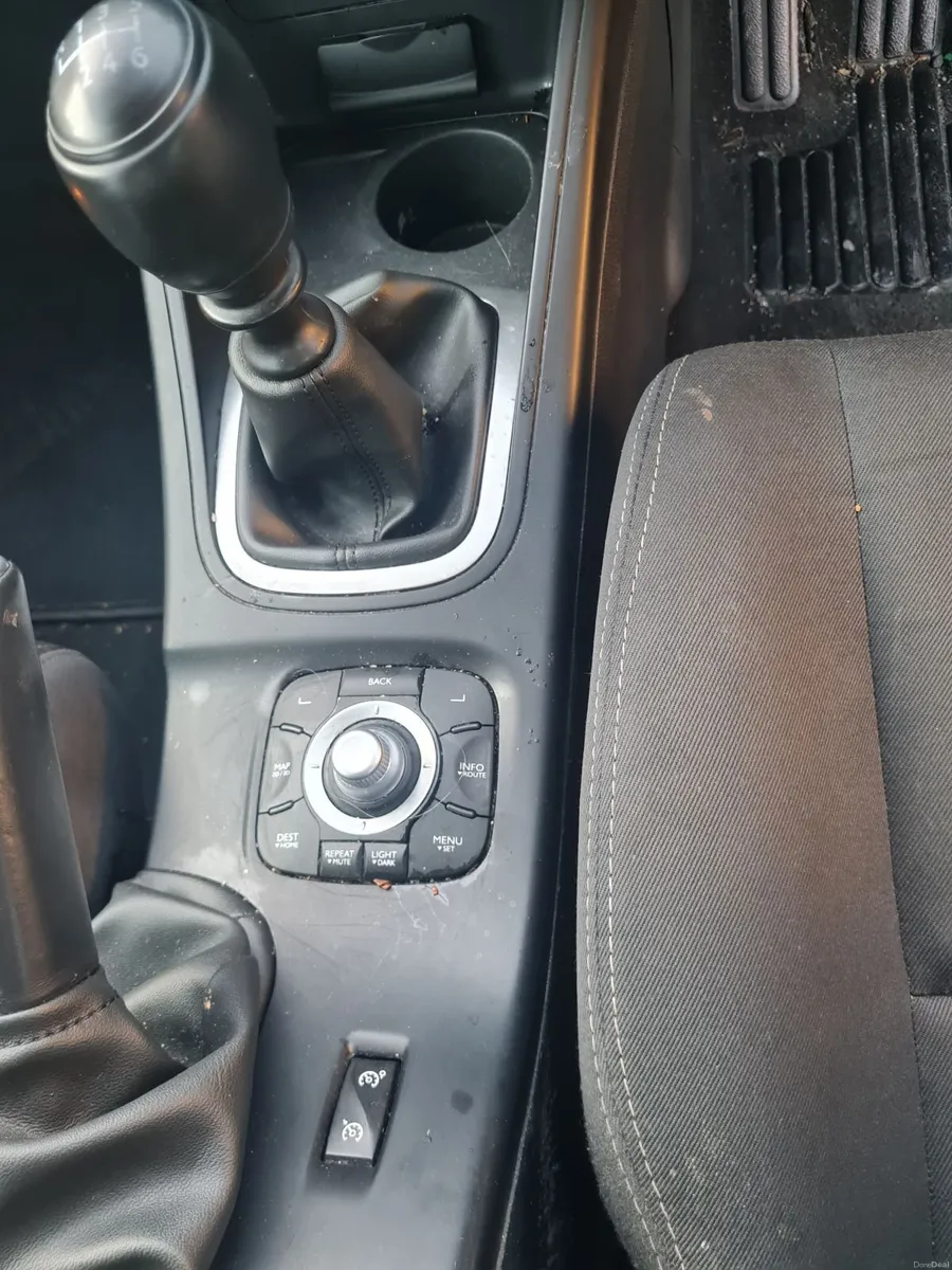 Renault Megane 2011 - Image 2