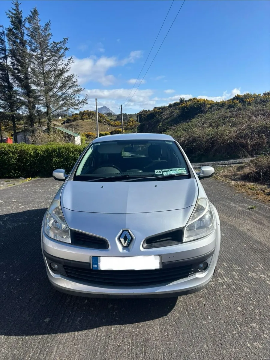 Renault Clio 2012 - Image 1
