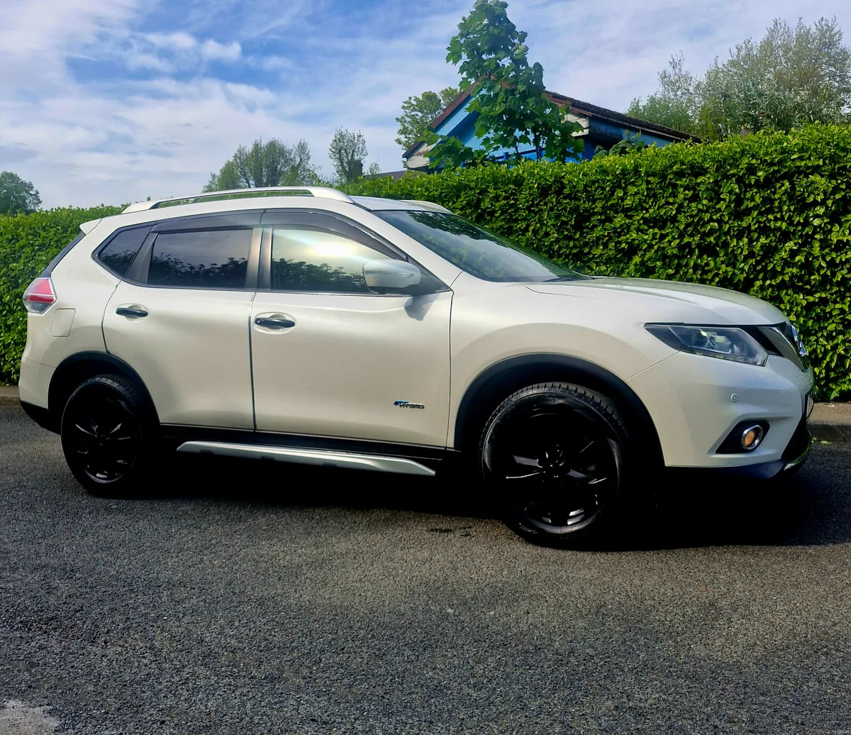 Nissan X-Trail**Hybrid**Auto**Pearl White - Image 2