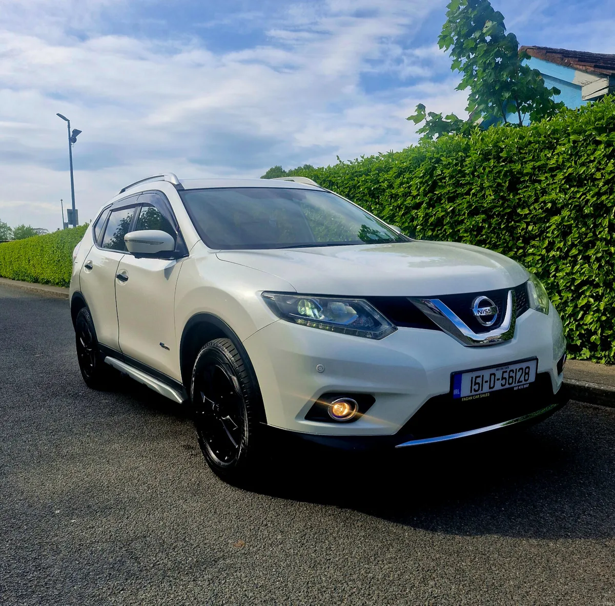 Nissan X-Trail**Hybrid**Auto**Pearl White - Image 3