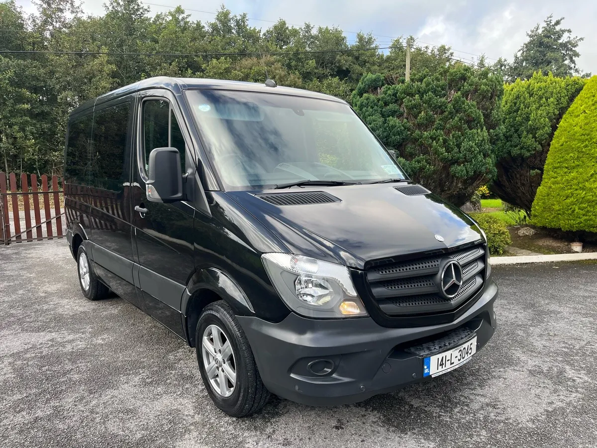 Mercedes Sprinter 2.2 Auto - 8 seater -low mileage - Image 2