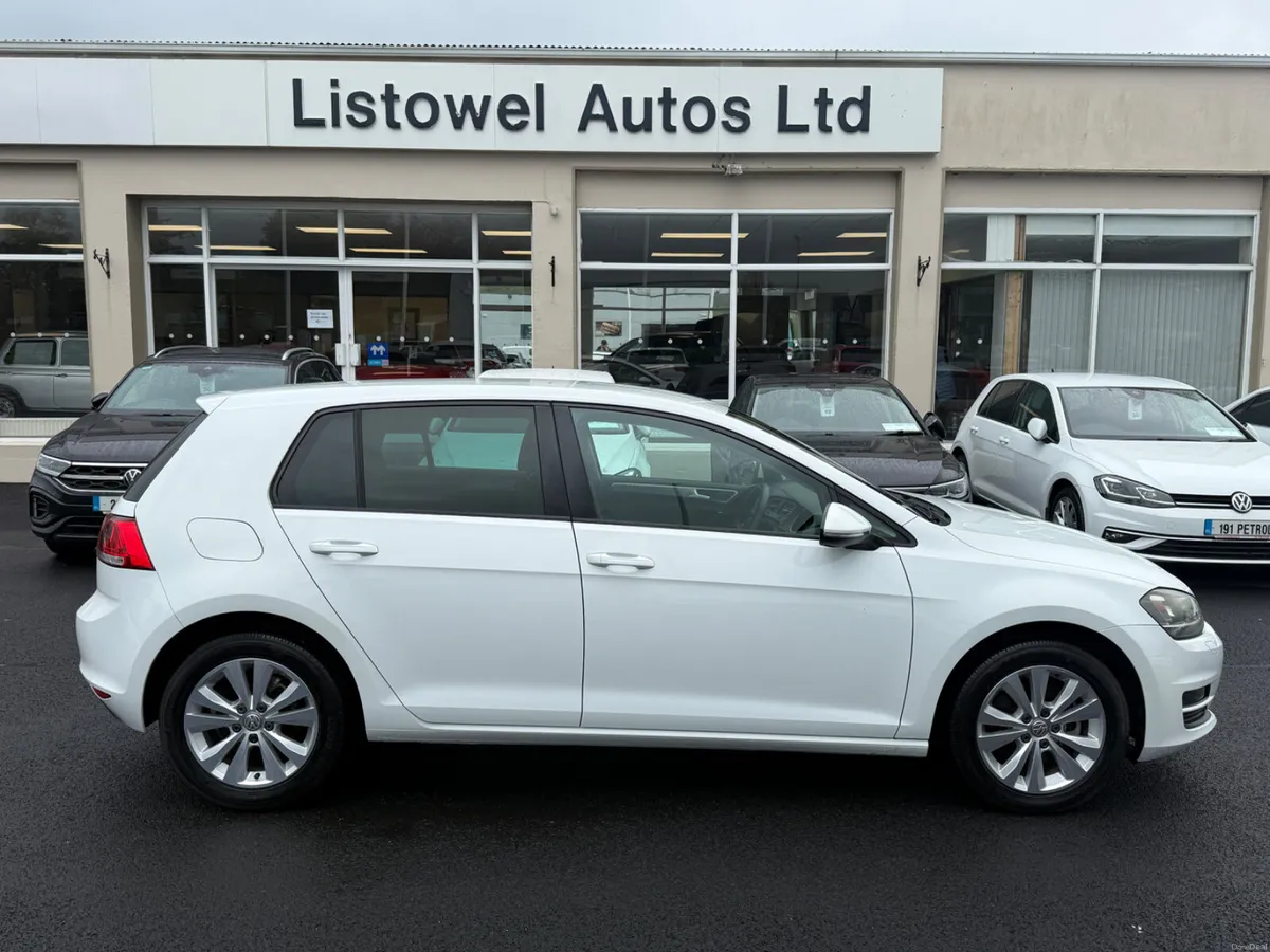 162 VW GOLF COMFORTLINE 1.2 PETROL AUTOMATIC - Image 1