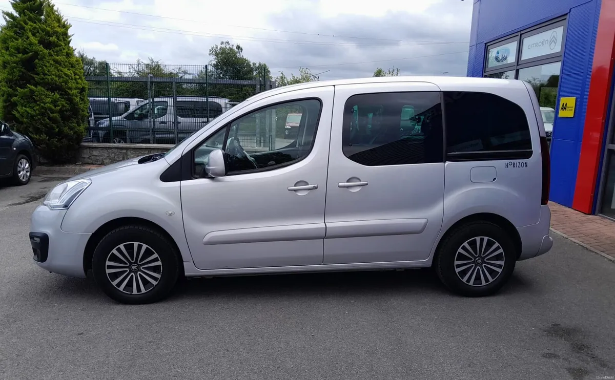 Wheelchair Accessible Peugeot Partner - Image 4