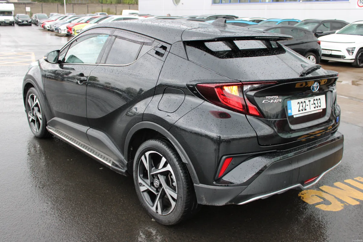 Toyota C-HR 2023 - Image 3