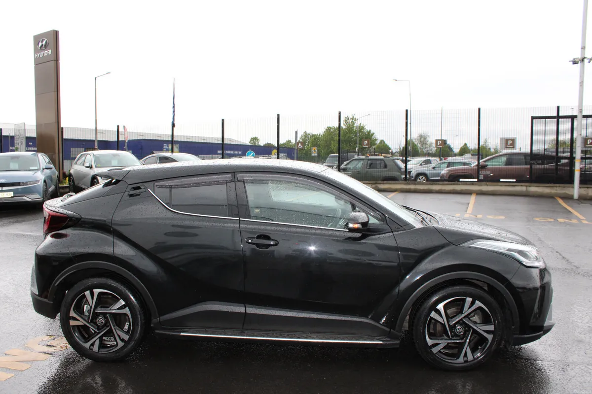 Toyota C-HR 2023 - Image 6