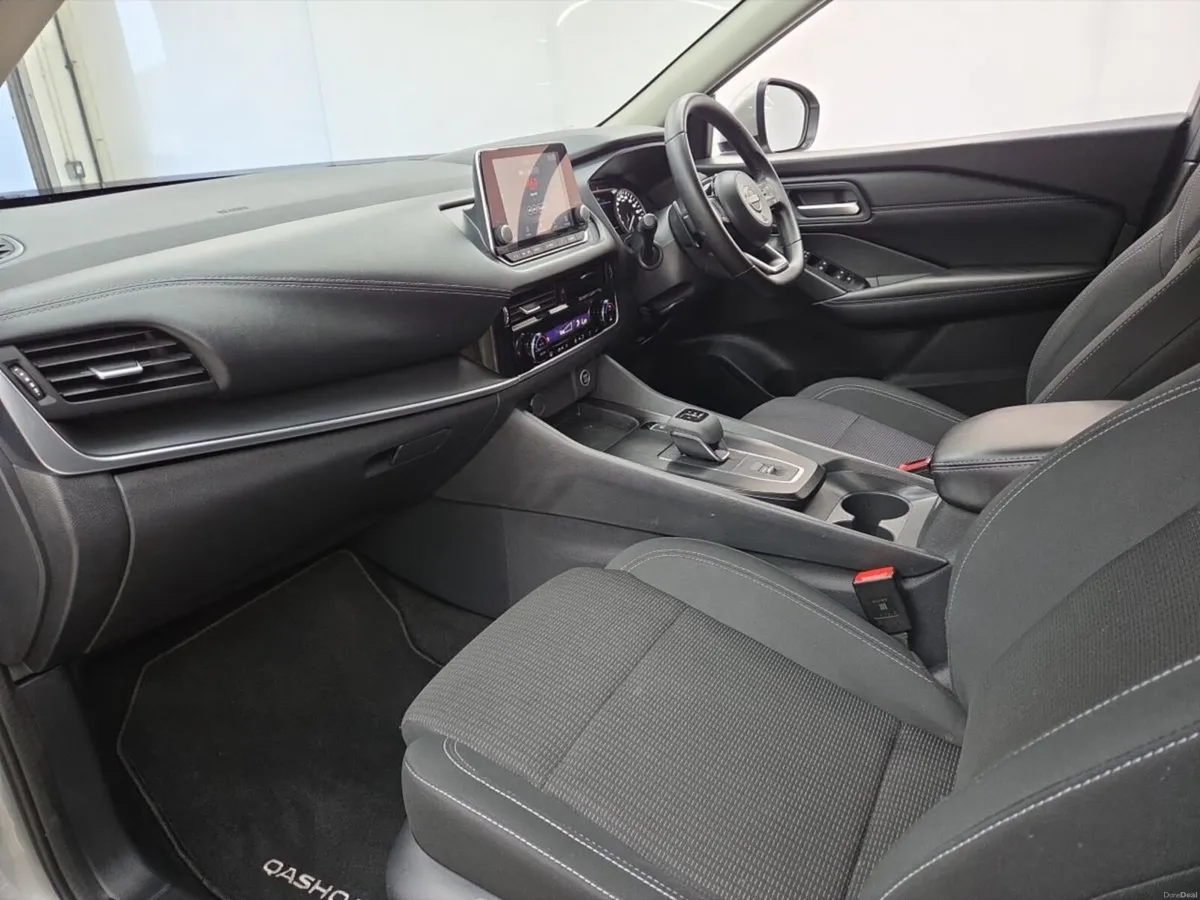 Nissan Qashqai 1.3 PET MILD HYBRID SV CVT *Scrappa - Image 4