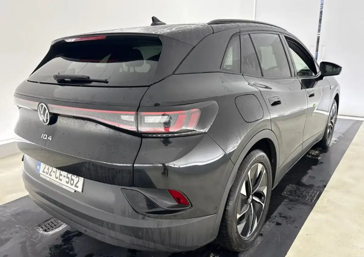 Volkswagen ID.4 LIFE 77kWh 174HP *COMING SOON* €95 - Image 2