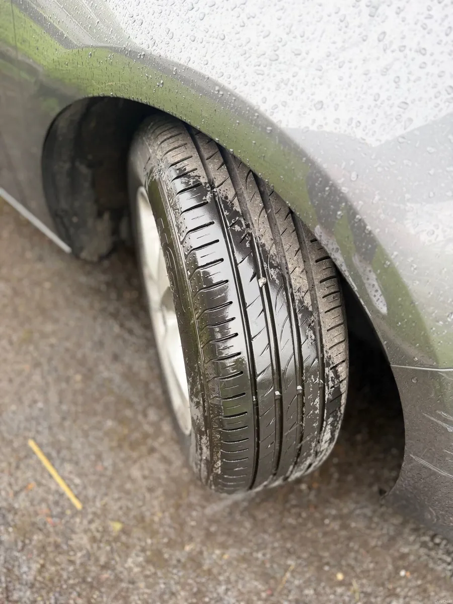 Vauxhall Astra 2012 - Image 2