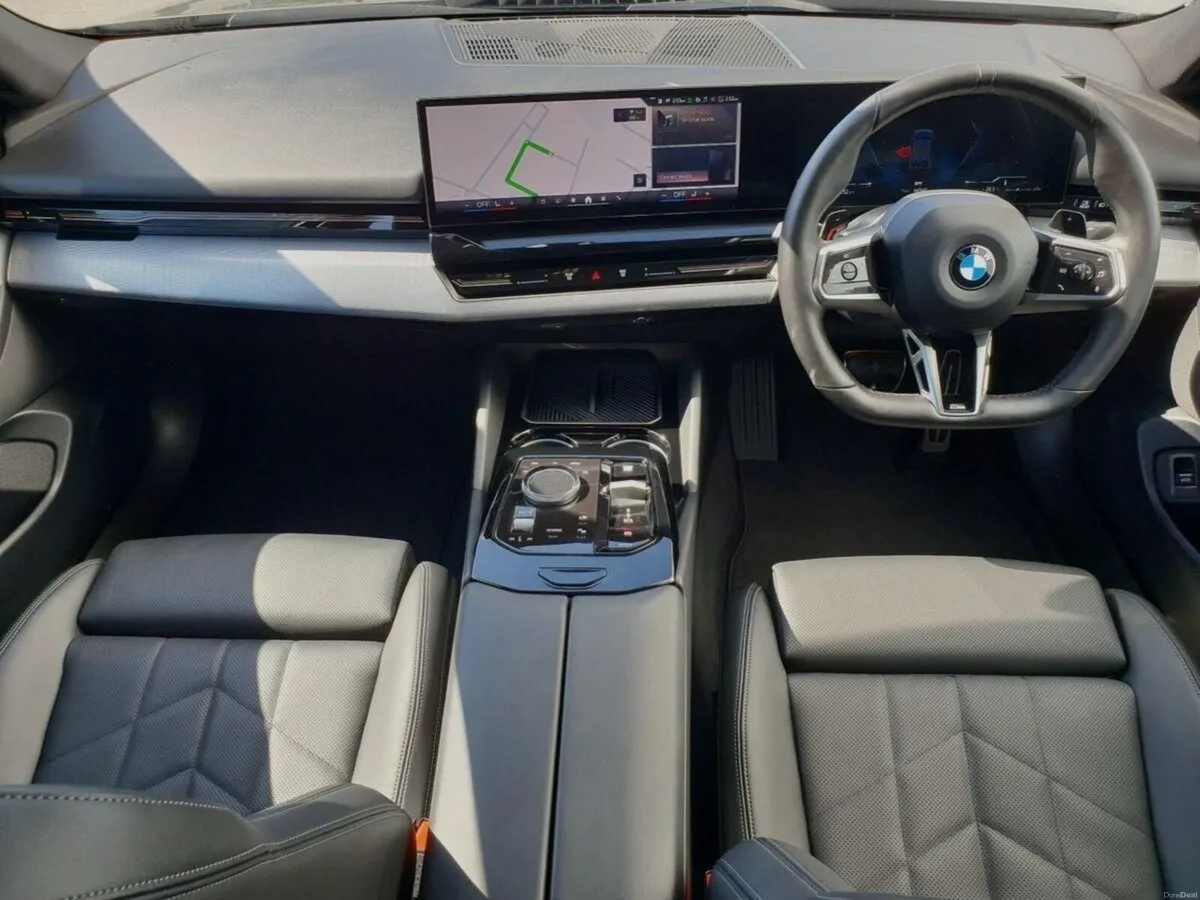 BMW 5-Series 520i M Sport Saloon - Image 4