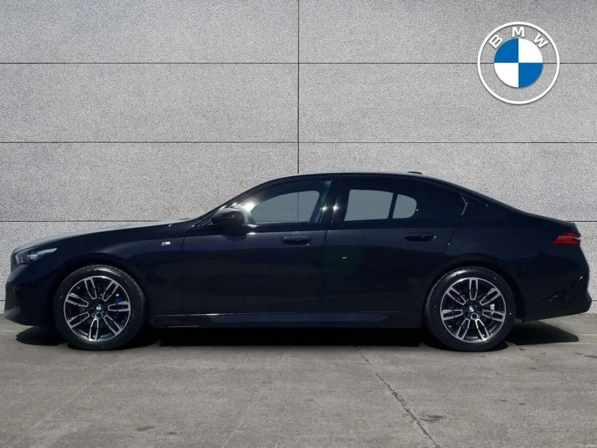 BMW 5-Series 520i M Sport Saloon - Image 3