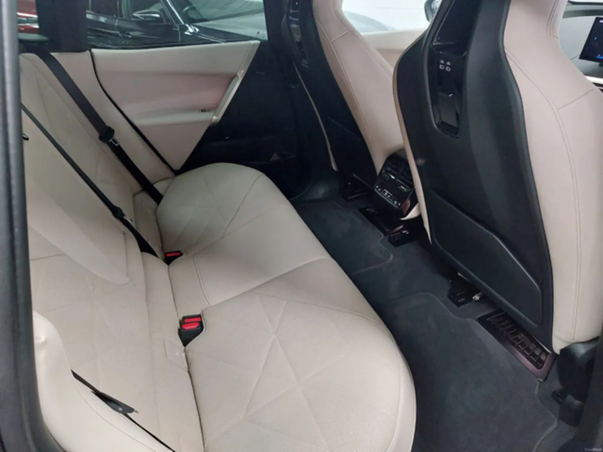 IX 232 XDRIVE 50 M SPORT (HUGE SPEC) - Image 4